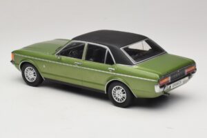 Ford Granada Mk1 Vert Métallisé & Noir MCG 1:18 MCG18569 Métal — image 5 sur 6