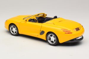 Ford Mustang Mach III Cabriolet Jaune Maisto 1:18 32815 Métal — image 7 sur 8
