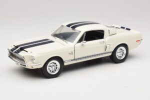 Ford Shelby GT500KR Blanc Road Legends 1:18 92168 Métal