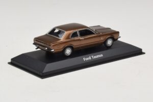 Ford Taunus TC Marron Métallisé Maxichamps 1:43 940081300 Diecast — image 2 sur 5