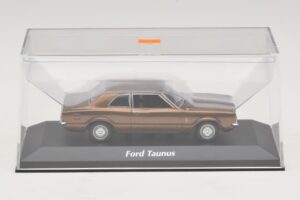 Ford Taunus TC Marron Métallisé Maxichamps 1:43 940081300 Diecast — image 4 sur 5