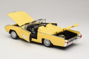 Ford Thunderbird Cabriolet Jaune Anson 1:18 30334-P1 Métal — image 5 sur 8