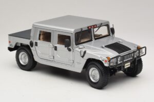 Hummer H1 Hardtop Argent Maisto 1:18 36857 Métal — image 6 sur 8