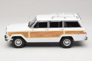 Jeep Grand Wagoneer Blanc KK-Scale 1:18 KKDC181111 Métal — image 3 sur 6