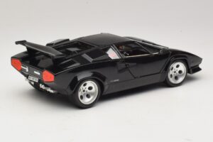 Lamborghini Countach 5000 Quattrovalvole Noir Bburago 1:18 3337 Métal — image 3 sur 8
