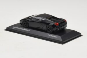 Lamborghini Gallardo Noir Minichamps 1:43 400103504 Métal — image 3 sur 5