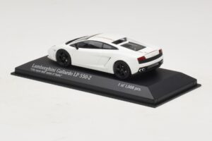 Lamborghini Gallardo LP550-2 Tricolore Blanc Minichamps 1:43 400103801 Métal — image 3 sur 5