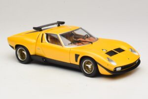 Lamborghini Miura SVR Jaune & Noir Kyosho 1:18 08319GY Métal — image 6 sur 8