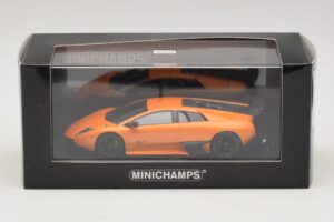 Lamborghini Murcielago LP670-4 SV Orange Métallisé Minichamps 1:43 400103942 Métal — image 5 sur 5