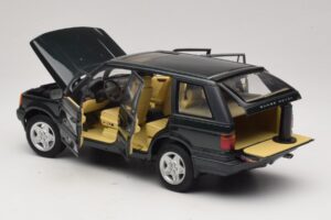 Land Rover Range Rover P38A 4.6 HSE Vert Métallisé AUTOart 1:18 70010 Métal — image 5 sur 8
