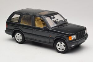 Land Rover Range Rover P38A 4.6 HSE Vert Métallisé AUTOart 1:18 70010 Métal — image 6 sur 8