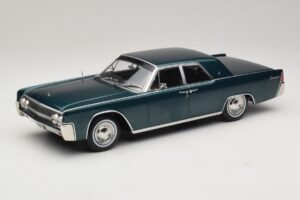 Lincoln Continental Vert Foncé Métallisé Matrix Reloaded & Revolutions KK-Scale 1:18 KKDC181481 Métal