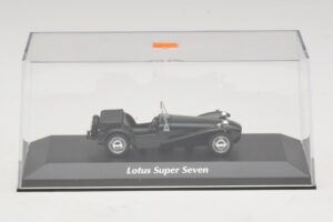Lotus Super Seven Vert Maxichamps 1:43 940113630 Diecast — image 4 sur 5