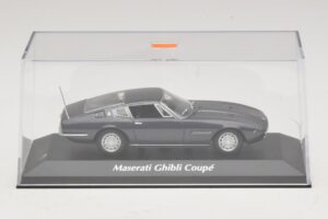 Maserati Ghibli Marron Métallisé Maxichamps 1:43 940123320 Diecast — image 4 sur 5
