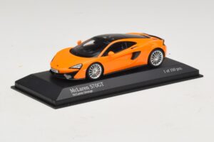 McLaren 570GT Orange Minichamps 1:43 537154521 Diecast — image 2 sur 5