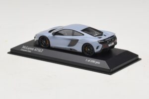 McLaren 675LT Ceramic Grey Minichamps 1:43 537154420 Diecast — image 3 sur 5