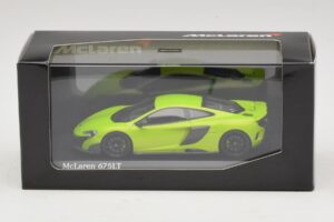 McLaren 675LT Napier Green Minichamps 1:43 537154422 Diecast — image 5 sur 5