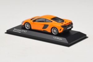 McLaren 675LT Orange Minichamps 1:43 537154421 Diecast — image 3 sur 5