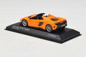 McLaren 675LT Spider Orange Minichamps 1:43 537154431 Diecast — image 3 sur 5