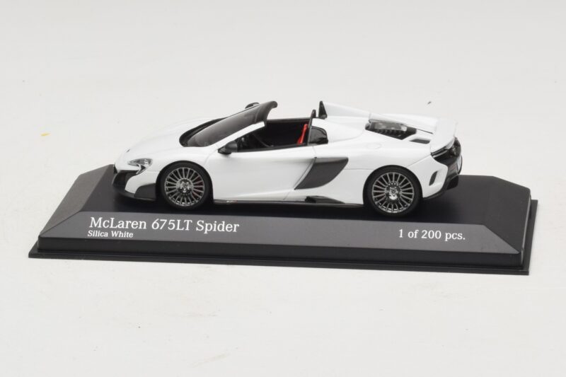 McLaren 675LT Spider Silica White Minichamps 1:43 537154432 Diecast