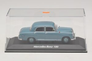 Mercedes 180 W120 Bleu Maxichamps 1:43 940033102 Diecast — image 4 sur 5
