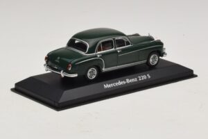Mercedes 220 S W180 Vert Foncé Maxichamps 1:43 940033001 Diecast — image 2 sur 5