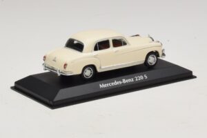 Mercedes 220 S W180 Blanc Maxichamps 1:43 940033000 Diecast — image 2 sur 5