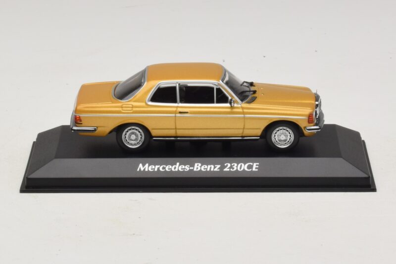 Mercedes 230 CE C123 Or Métallisé Maxichamps 1:43 940032220 Diecast