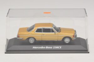 Mercedes 230 CE C123 Or Métallisé Maxichamps 1:43 940032220 Diecast — image 4 sur 5