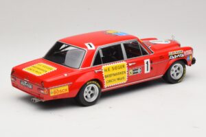 Mercedes 300 SEL 6.8 #1 H. Heyer / Betzler 24 Hours of Nurburgring 1972 Minichamps 1:18 155723401 Diecast — image 2 sur 6
