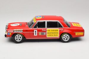 Mercedes 300 SEL 6.8 #1 H. Heyer / Betzler 24 Hours of Nurburgring 1972 Minichamps 1:18 155723401 Diecast — image 3 sur 6