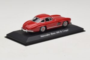 Mercedes 300 SL W198 Rouge Maxichamps 1:43 940039001 Métal — image 2 sur 5