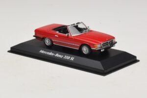 Mercedes 350 SL R107 Rouge Maxichamps 1:43 940033432 Diecast — image 3 sur 5