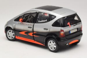 Mercedes A-Class W168 D. Coulthard Argent Maisto 1:18 35841 Métal — image 7 sur 8