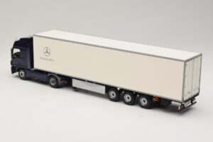 Mercedes Actros 1044 Bleu Minichamps 1:43 B66000604 Métal — image 5 sur 7