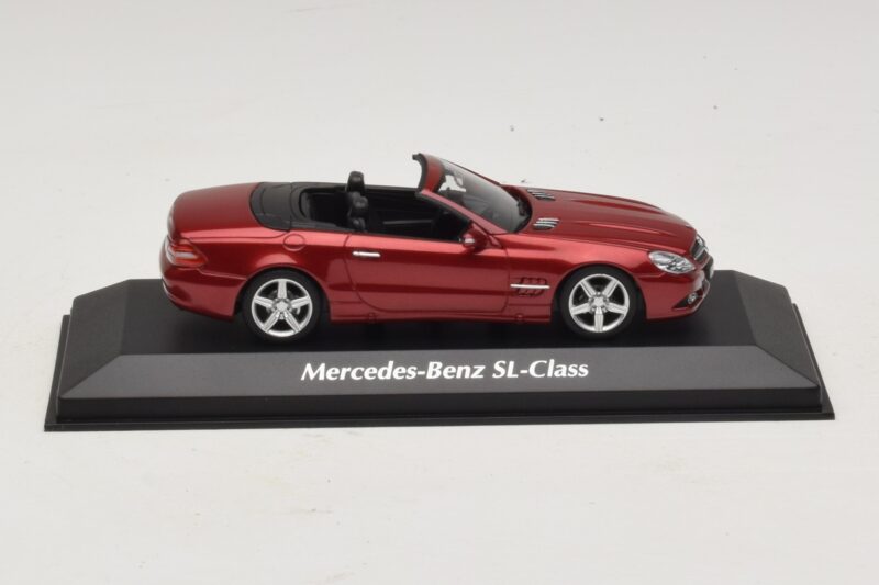 Mercedes SL R230 Rouge Métallisé Maxichamps 1:43 940037530 Métal