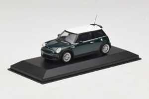 Mini Cooper One R50 Aero Green Avec Toit Blanc Minichamps 1:43 MINI011 Diecast — image 2 sur 5