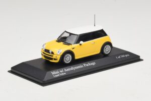 Mini Cooper One R50 avec Pack Aéro Jaune Minichamps 1:43 431138274 Diecast — image 2 sur 4