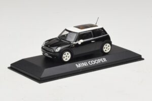 Mini Cooper S R53 Noir Avec Toit Panoramique Minichamps 1:43 MINI022 Métal — image 2 sur 4