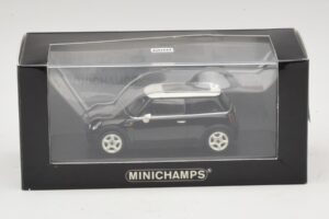 Mini Cooper S R53 Noir Avec Toit Panoramique Minichamps 1:43 MINI022 Métal — image 4 sur 4