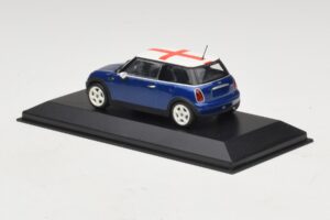 Mini Cooper S R53 Bleu Avec Drapeau Anglais Minichamps 1:43 MINI012 Diecast — image 3 sur 5