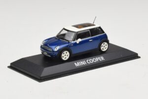 Mini Cooper S R53 Bleu Foncé Avec Toit Panoramique Minichamps 1:43 MINI021 Diecast — image 2 sur 4