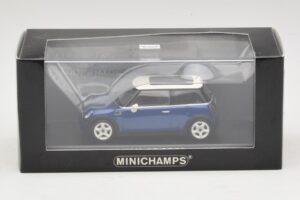 Mini Cooper S R53 Bleu Foncé Avec Toit Panoramique Minichamps 1:43 MINI021 Diecast — image 4 sur 4