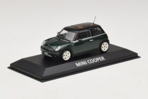 Mini Cooper S R53 Vert Foncé Avec Toit Noir Minichamps 1:43 MINI023 Métal — image 2 sur 5