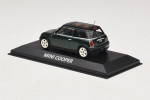 Mini Cooper S R53 Vert Foncé Avec Toit Noir Minichamps 1:43 MINI023 Métal — image 3 sur 5
