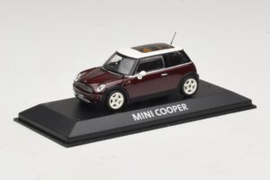 Mini Cooper S R53 Rouge Foncé Avec Toit Panoramique Minichamps 1:43 MINI019 Diecast — image 2 sur 4
