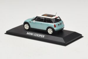 Mini Cooper S R53 Bleu Clair Métallisé Avec Toit Panoramique Minichamps 1:43 MINI018 Métal — image 3 sur 4