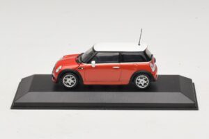Mini Cooper S R53 Rouge Avec Toit Blanc Minichamps 1:43 MINI025 Diecast