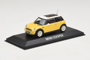 Mini Cooper S R53 Jaune Avec Toit Panoramique Jaune Minichamps 1:43 MINI029 Diecast — image 2 sur 4