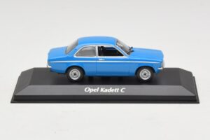 Opel Kadett C Bleu Maxichamps 1:43 940045601 Diecast